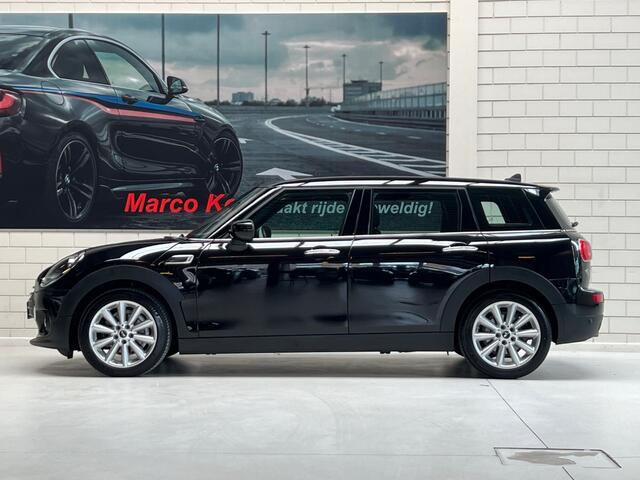 Mini CLUBMAN Mini 1.5 One Blackyard Turbo 102 PK / Airco / Groot Scherm / 17" Gray Spoke Velg / Park Sensors / Licht Pakket / 1e Eigenaar!