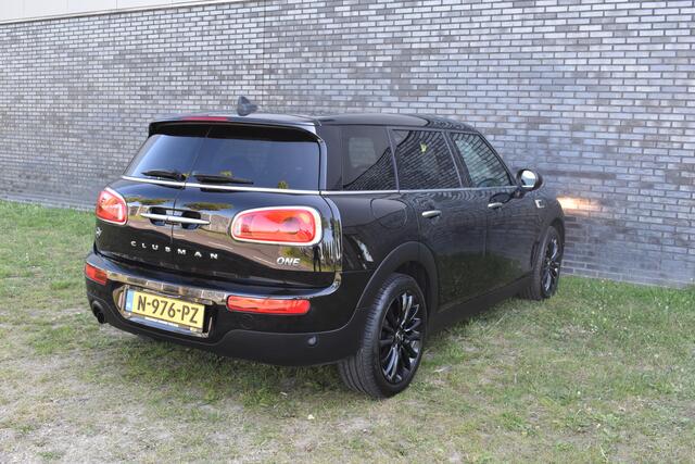 Mini CLUBMAN Mini 1.5 One Chili Serious Business Navigatie Keyless-go Cruise