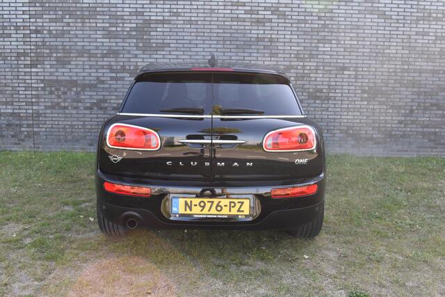 Mini CLUBMAN Mini 1.5 One Chili Serious Business Navigatie Keyless-go Cruise