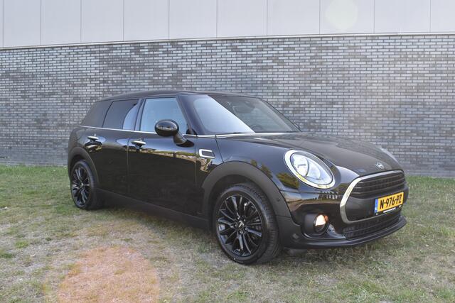 Mini CLUBMAN Mini 1.5 One Chili Serious Business Navigatie Keyless-go Cruise