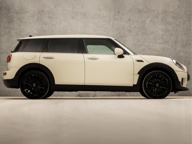 Mini CLUBMAN Mini 1.5 One Pepper Sport Automaat (NAVIGATIE, CLIMATE, STOELVERWARMING, GETINT GLAS, SPORTSTOELEN, CRUISE, PARKEERSENSOREN, NIEUWSTAAT)