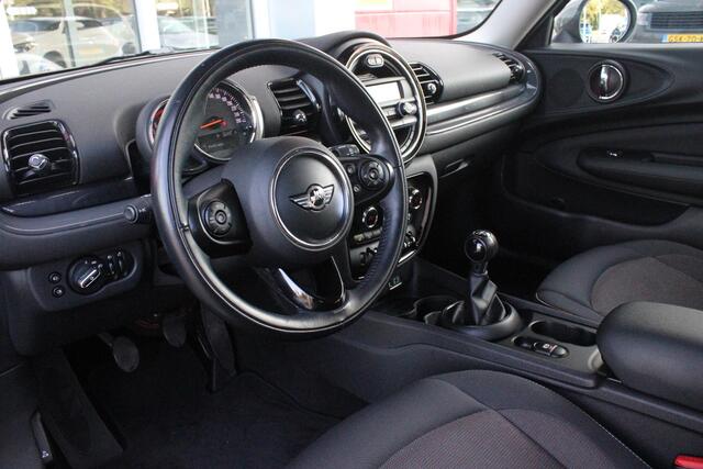 Mini CLUBMAN Mini 1.5 102PK ONE PEPPER BUSINESS | STOEL VERWARMING | CRUISE CONTROL | BLUETOOTH AUDIO | CLIMATE CONTROL | LICHTEMATEL VELGEN 17" | PARKEERSENSOREN ACHTER |