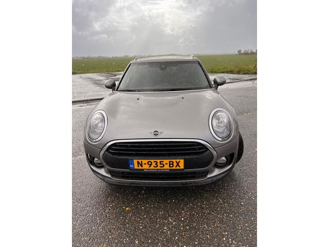 Mini CLUBMAN Mini 1.5 One Salt Business Editie | SCHUIF/KANTELDAK | NAVI | PDC | CLIMATE CONTROL | LMV 17'' | STOELVERWARMING | KEYLESS | BLUETOOTH