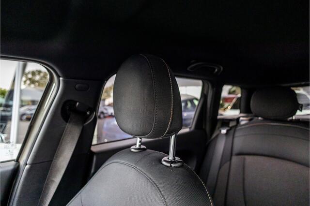 Mini CLUBMAN 1.5 One Business Edition | Automaat | LED | Stoelverw.