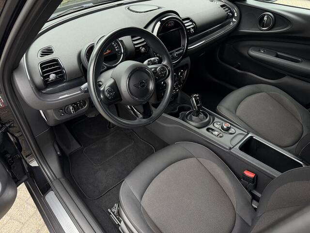 Mini CLUBMAN 1.5 One / Automaat / Stoelverwarming / 17'' LM / Sensoren achter /