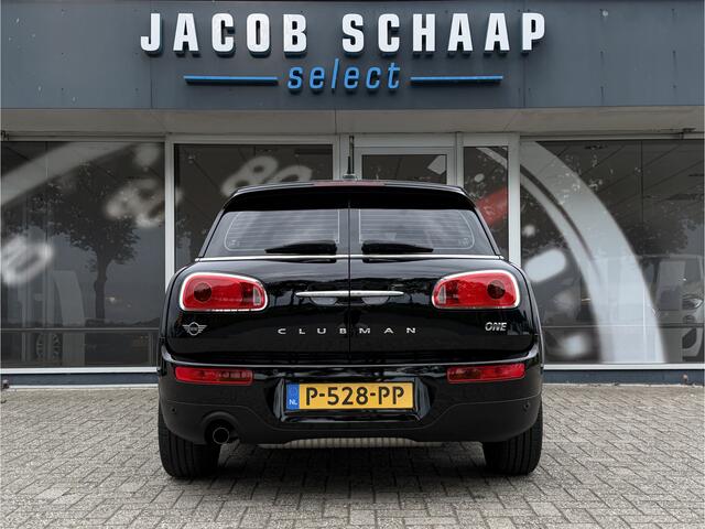 Mini CLUBMAN 1.5 One / Automaat / Stoelverwarming / 17'' LM / Sensoren achter /