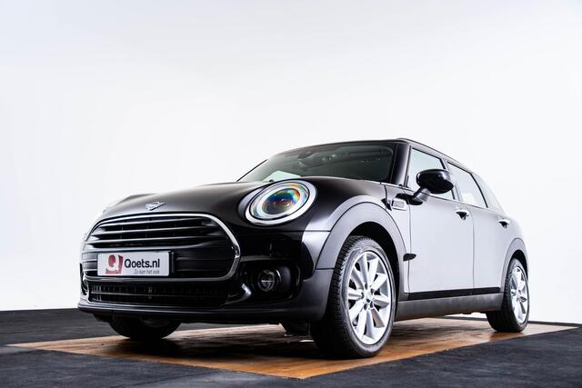 Mini CLUBMAN 1.5 One Classic LED koplampen - PDC - Navigatie - Airco - 17 inch - Cruise Control - Sportstoelen