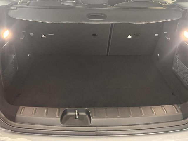 Mini CLUBMAN 1.5 One Chili Serious Business Navigatie, Applecarpl./Andr. Auto, Climate/Cruise Control