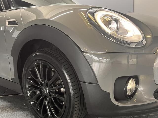Mini CLUBMAN 1.5 One Chili Serious Business Navigatie, Applecarpl./Andr. Auto, Climate/Cruise Control