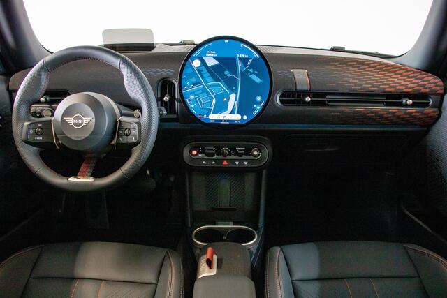 Mini COOPER 3-deurs 1.5 C John Cooper Works | Glazen Panoramadak | Headup display | Driving Assistant |