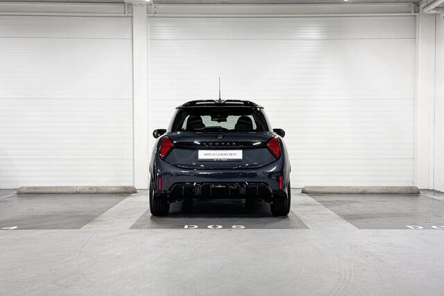 Mini COOPER C | John Cooper Works Trim | Pakket XL | 18" John Cooper Works Lap Spoke two-tone