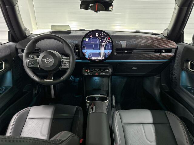 Mini COOPER C | John Cooper Works Trim | Pakket XL | 18" John Cooper Works Lap Spoke two-tone