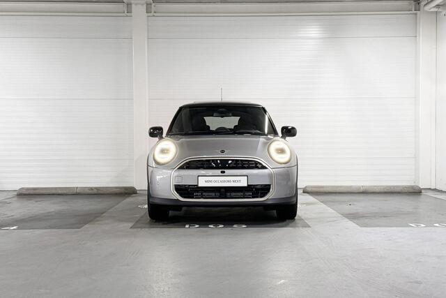 Mini COOPER C | Favoured Trim | Pakket XL | 18" Slide Spoke Two-Tone