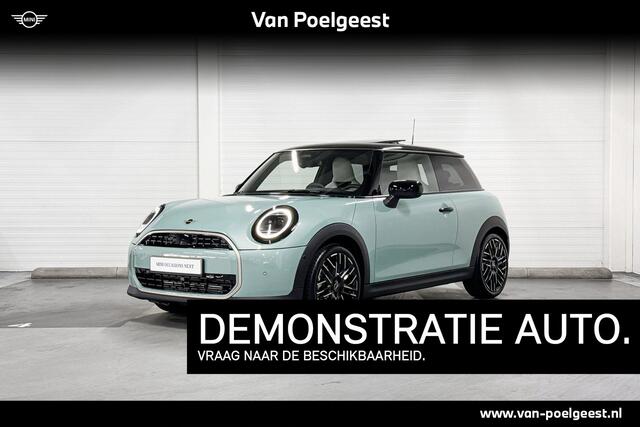 Mini COOPER C | Favoured Trim | Pakket M | 18" Night Flash Spoke 2-tone