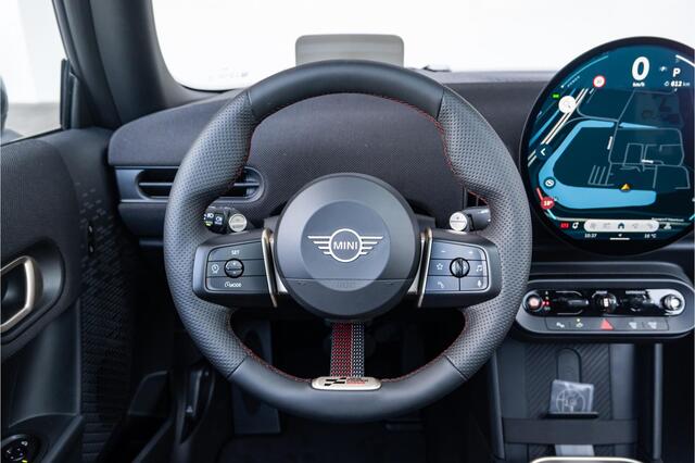 Mini COOPER 3-deurs C Aut. JCW pakket + M Package
