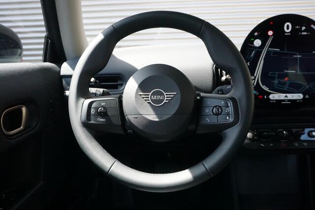 Mini COOPER Mini 1.5 C Essential Driving Assistant | 18 inch JCW | Apple CarPlay | Navigatie