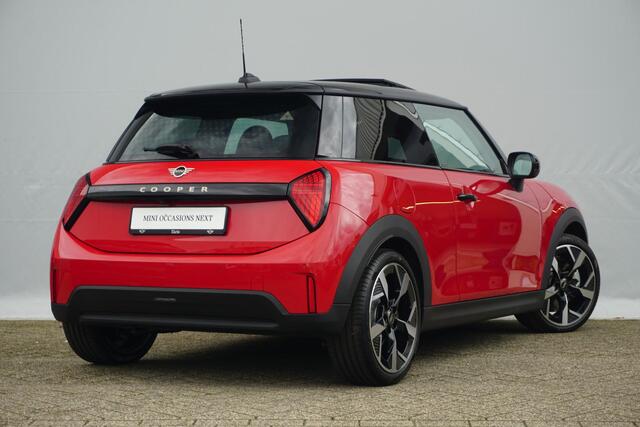 Mini COOPER 3-deurs C Classic / Comfort Acces / Stoelverwarming / Parking Assistant / Driving Assistant