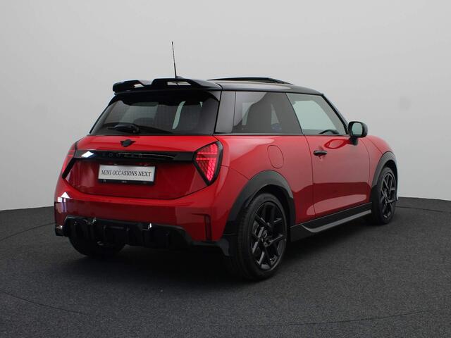 Mini COOPER 3-deurs C | John Cooper Works Trim + Pakket M