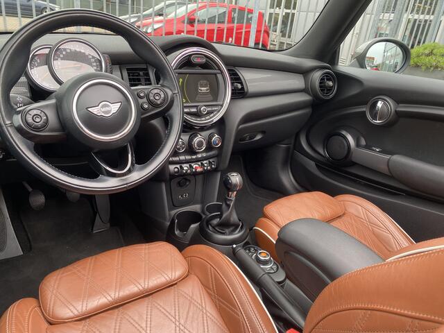 Mini COOPER Mini Cabrio 1.5 Chili Serious Business Luxe leder, Navigatie, PDC, Nieuwstaat..!!