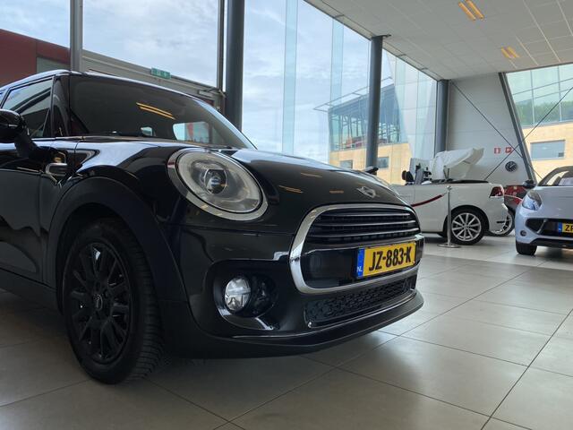 Mini COOPER Mini 1.5 Chili Business,NL Auto,5 Deurs,5 Zits,Navigatie,Climate&Cruisecontrol,Bluetooth met Spraakbediening,Sensoren Achter,Comfortstoelen Halfleder,16 Inch Lmv