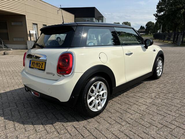 Mini COOPER Mini 1.5 D Pepper Serious Business 116 pk [ ecc,xenon,cruise,lmv,pdc ]