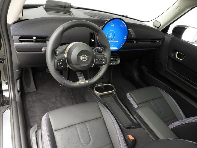 Mini COOPER Mini 1.5 C Classic | Harman/Kardon | Navigatie AR | Panoramadak | Alu velgen 17" | Stoel + Stuurwiel verwarmd