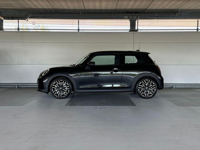 Mini COOPER 3-deurs 1.5 Cooper C Favoured | Pakket S | Dak in carrosseriekleur