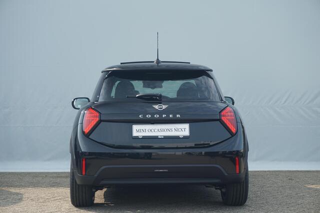 Mini COOPER 3-Deurs C Favoured / Pakket M