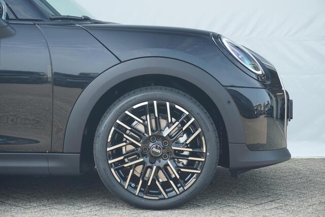 Mini COOPER 3-Deurs C Favoured / Pakket M
