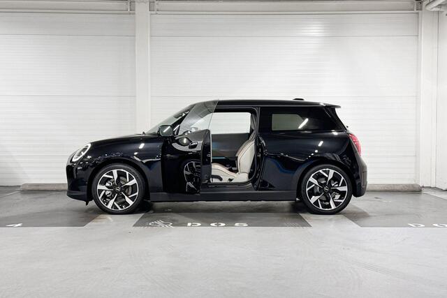 Mini COOPER 3-deurs E | Favoured Uitvoering | L Pakket | 18" Slide Spoke two-tone