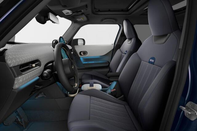 Mini COOPER 5-deurs 2.0 Cooper S Favoured | Pakket XL | Dak en spiegelkappen in Jetblack