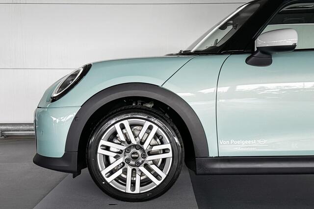 Mini COOPER 3-deurs 1.5 Cooper C John Cooper Works | Pakket M | Dak en spiegelkappen in wit