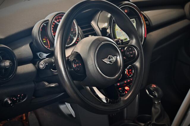 Mini COOPER Mini 1.5 Pepper Business