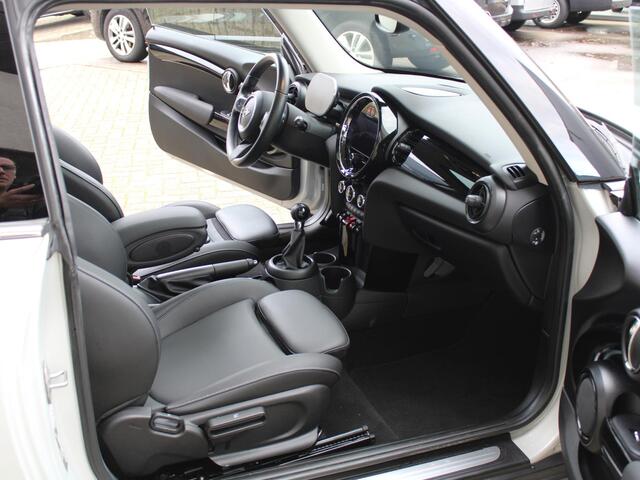 Mini COOPER Mini 1.5 Business Edition | PANORAMA DAK | NAVIGATIE | NIEUW MODEL |
