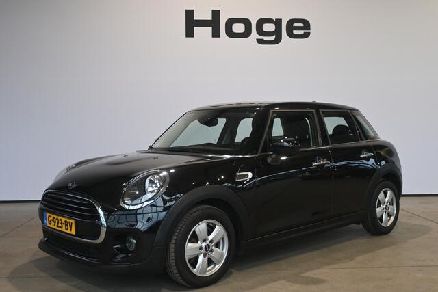 Mini COOPER Mini 1.5 Airco Navigatie LED Rijklaarprijs Inruil Mogelijk!