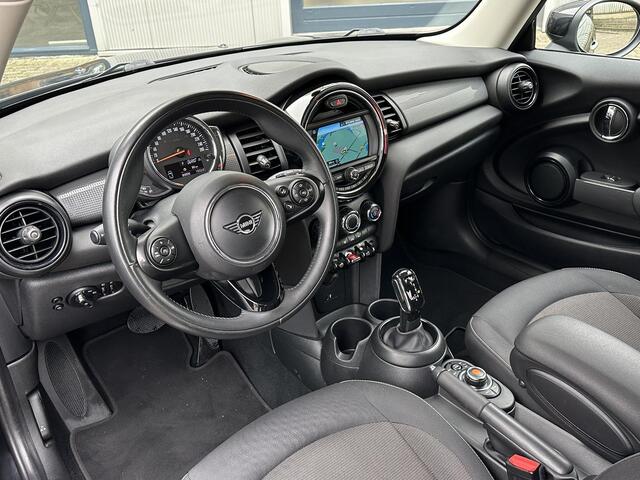 Mini COOPER 1.5 Aut. 136pk Pepper | Navi/Cruise/PDC/16-inch
