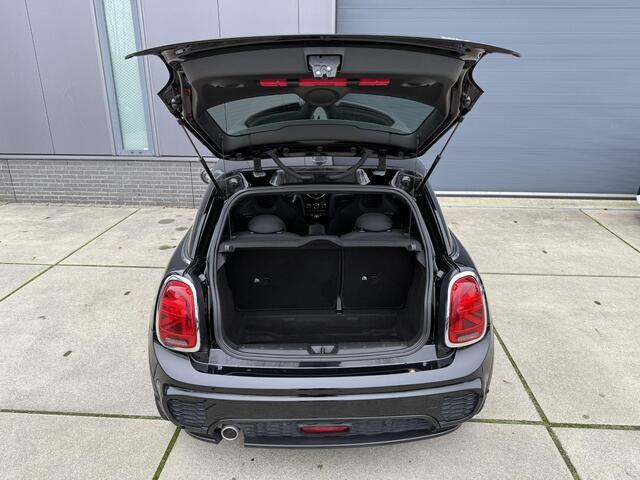 Mini COOPER Mini 1.5 JCW trim | Cruise | PDC | LED | keyless entry