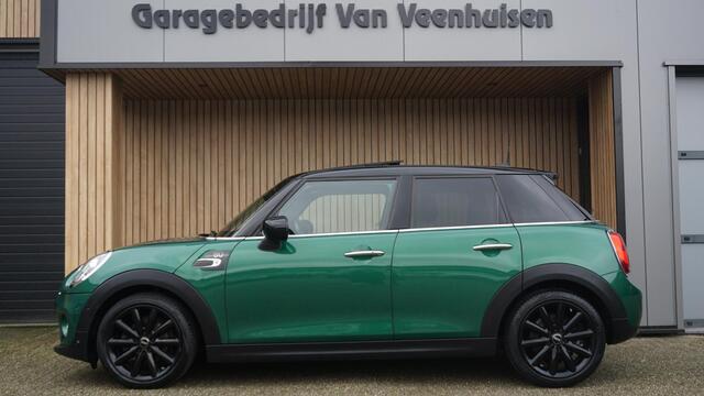 Mini COOPER 1.5 136pk 5Drs Automaat 60 Years Edition Pano.Dak H&K Leder Head-Up 17inch LM LED *Complete Mini* NL auto 48274km!