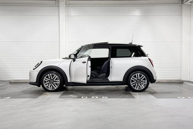 Mini COOPER C | Classic Uitvoering | Pakket M | Parallel Spoke two-tone