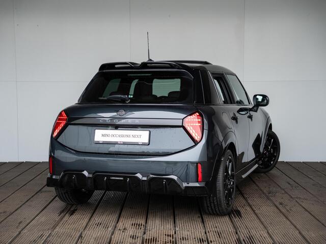 Mini COOPER 5-deurs C John Cooper Works Trim + Package M