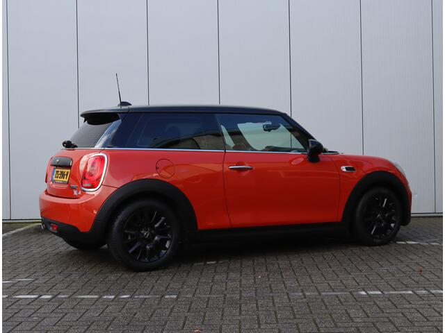 Mini COOPER 1.5 | NL-auto | Navigatie | Apple Carplay | BOVAG-garantie