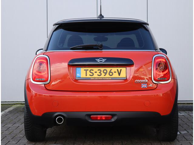Mini COOPER 1.5 | NL-auto | Navigatie | Apple Carplay | BOVAG-garantie