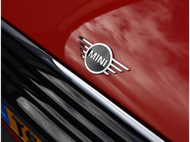 Mini COOPER 1.5 | NL-auto | Navigatie | Apple Carplay | BOVAG-garantie