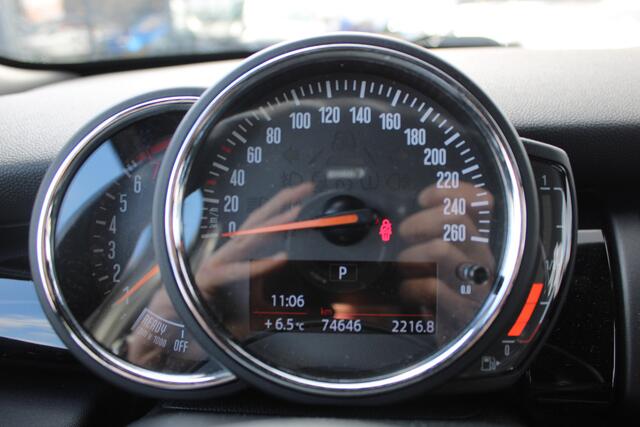 Mini COOPER Mini 1.5 136pk Automaat Pepper Serious Business