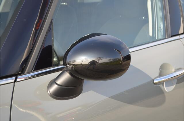 Mini COOPER Mini 1.5 Salt Business Navi | Cruise | NL auto | Metallic lak | PDC | LMV | Climate | Start knop | 6-bak | 5 deurs