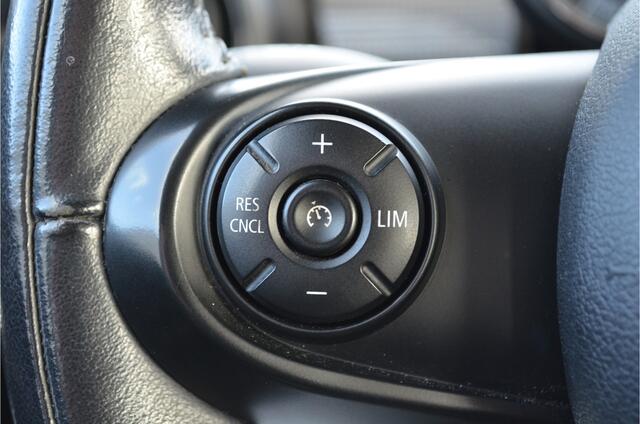 Mini COOPER Mini 1.5 Salt Business Navi | Cruise | NL auto | Metallic lak | PDC | LMV | Climate | Start knop | 6-bak | 5 deurs