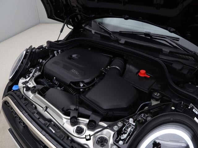Mini COOPER 5-deurs S Favoured Pakket M PRIVATE LEASE EUR 710,- (48 mnd/10.000 km)