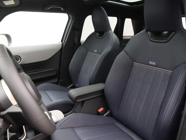 Mini COOPER 5-deurs S Favoured Pakket M PRIVATE LEASE EUR 710,- (48 mnd/10.000 km)