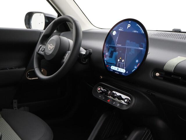 Mini COOPER Mini E ESSENTIAL XS 40.7 kWh + NAVIGATIE | APPLE CARPLAY | LED | CAMERA | 17 INCH LMV
