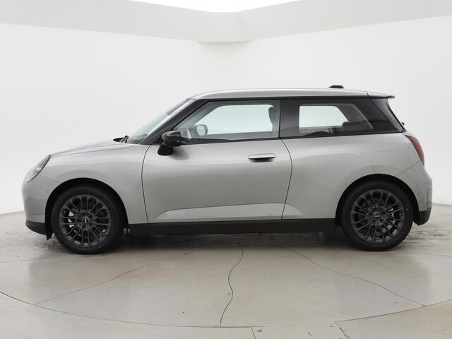 Mini COOPER Mini E ESSENTIAL XS 40.7 kWh + NAVIGATIE | APPLE CARPLAY | LED | CAMERA | 17 INCH LMV
